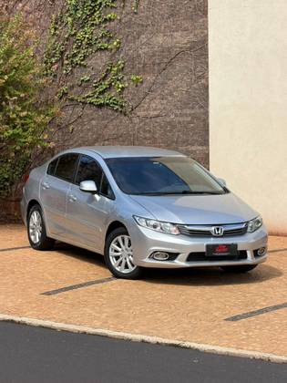 HONDA CIVIC 1.8 LXS 16V FLEX 4P AUTOMÁTICO